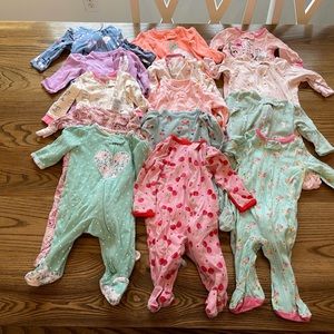 0-3 month sleepers lot of 14